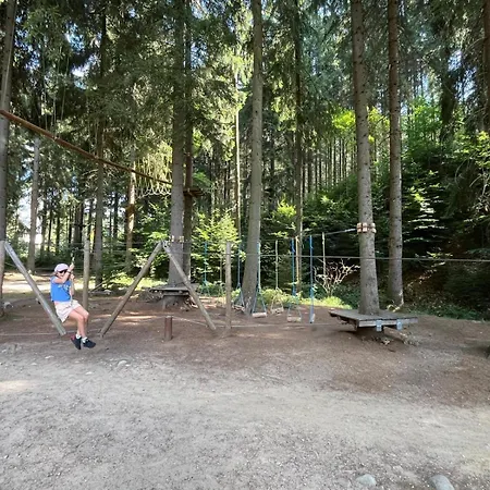 Resident A001 - Bezbarierovy Idealni Pro Rodiny S Detmi, V Tesne Blizkosti Anenskeho Udoli, Bobove Drahy, Arealu, Skoly, Free Parking, Free Wifi, Vyhled Do Zahrady S Posezenim Na Terase, Detske Hriste V Arealu * 哈拉霍夫